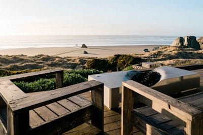 Top 10 Beachfront Airbnbs Around the World